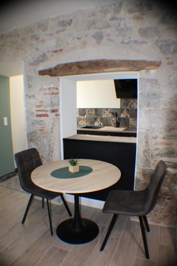 Joli Studio En Rez-De-Chaussee Pradines  Bagian luar foto